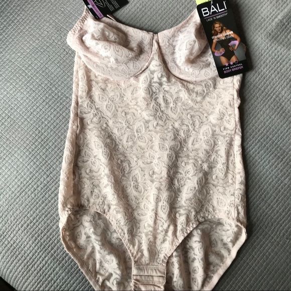 Bali Lace’N Smooth Body Briefer - Picture 3 of 7